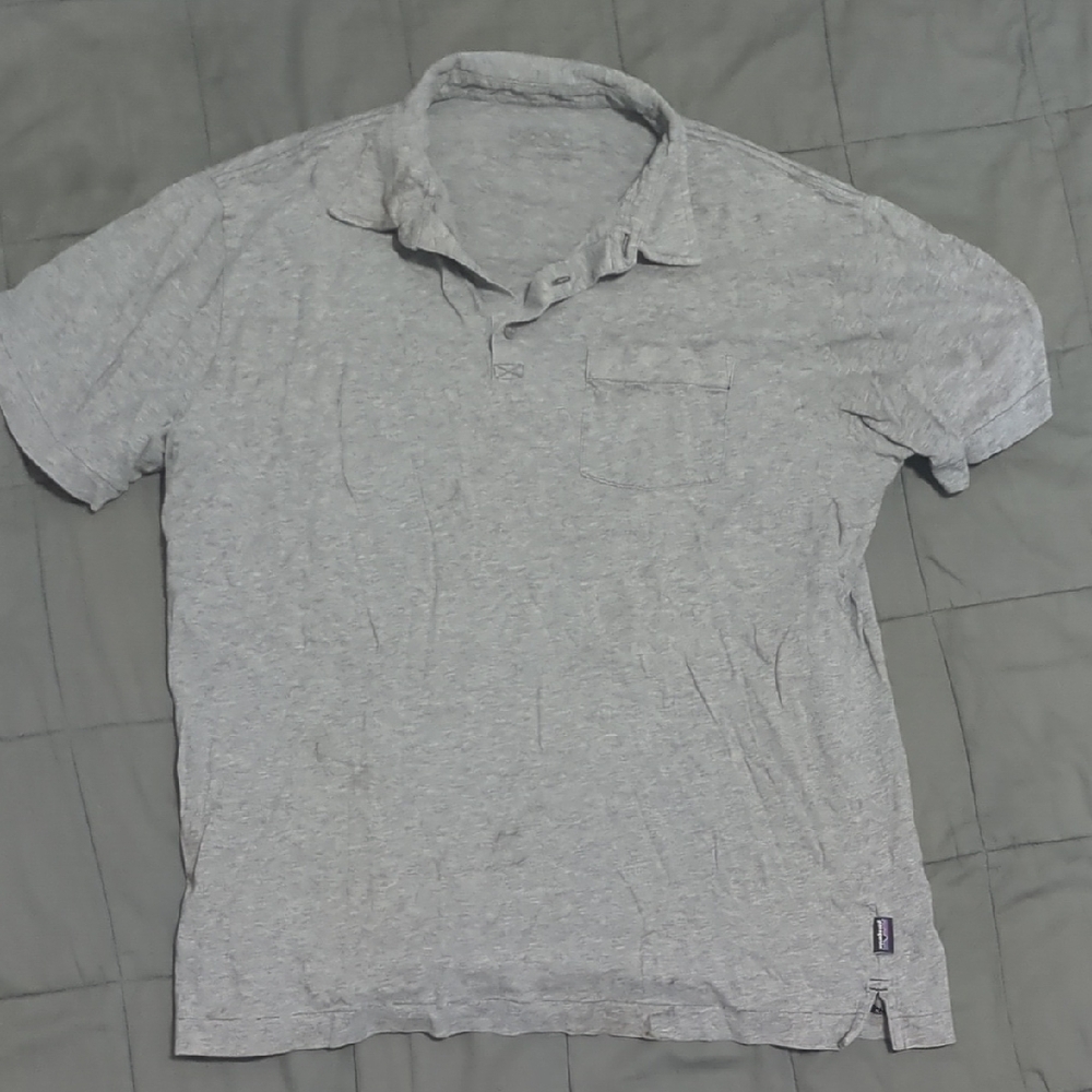 Patagonia Men's Gray Shirt